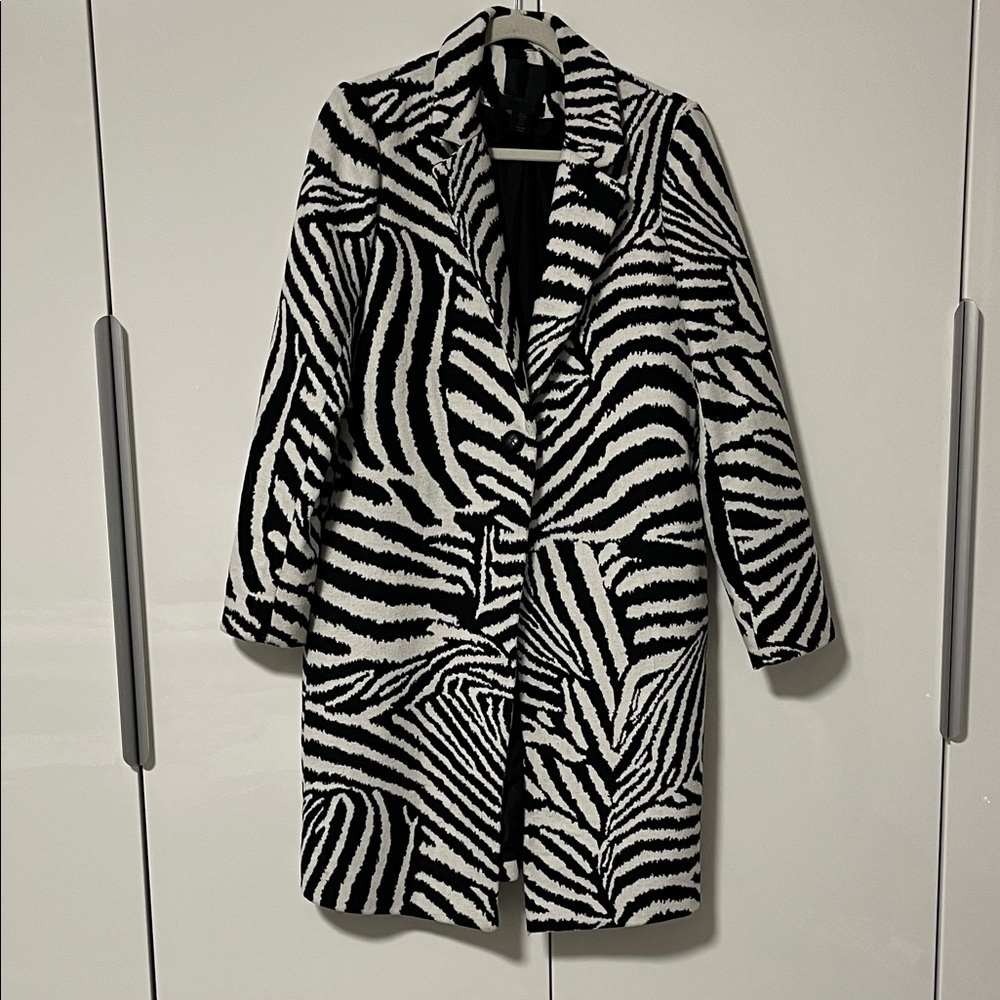 NWOT MAISON CINQCENT Zebra Pattern Wool Blend Coat Lapel Pockets Lined, Size M